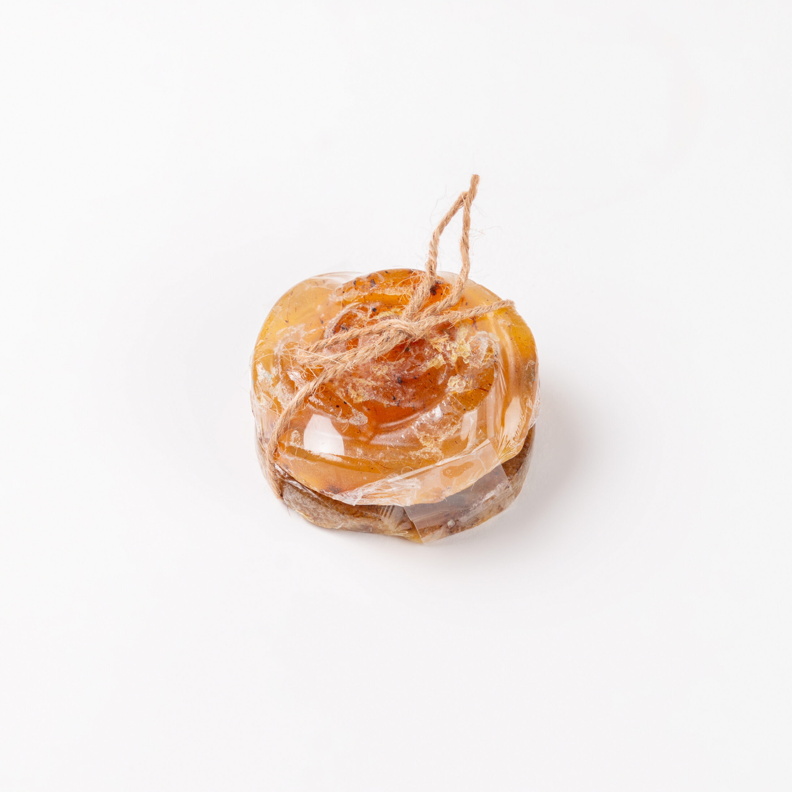 صابونة الحليب و الشوفان ولبان الذكر (نسخة) صابونة الحليب و الشوفان ولبان الذكر (نسخة)